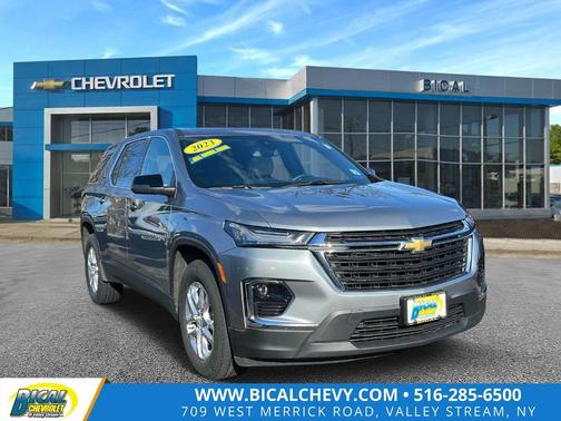 2023 Chevrolet Traverse LS