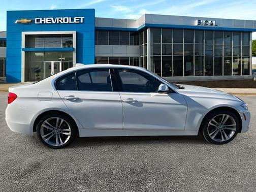 2017 BMW 330 i xDrive