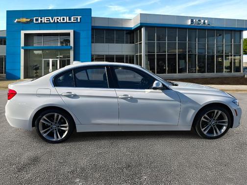 2017 BMW 330 i xDrive
