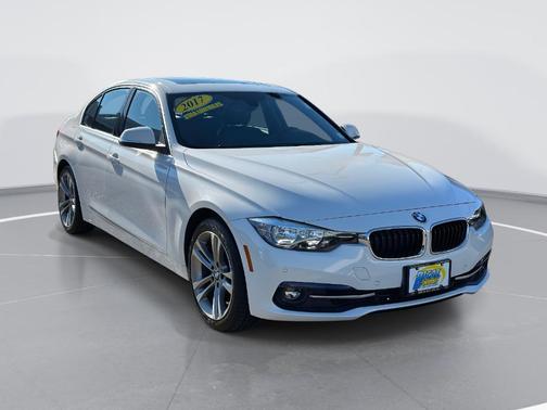 2017 BMW 330 i xDrive