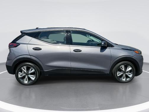2022 Chevrolet Bolt EUV LT