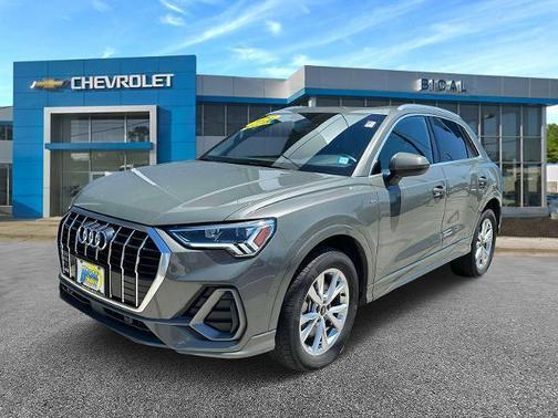 2024 Audi Q3 45 S line Premium