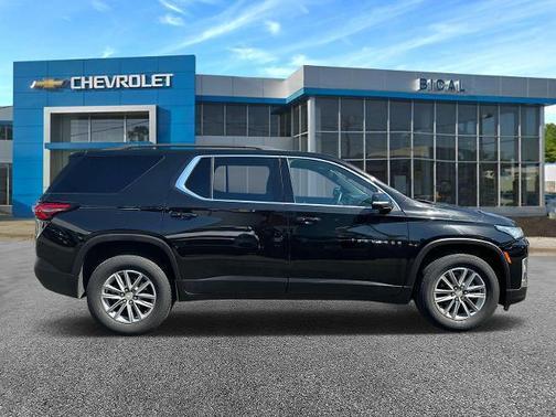 2022 Chevrolet Traverse LT Leather