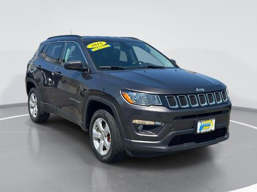 Gray 2018 Jeep Compass Latitude