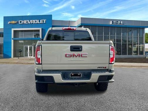 2022 GMC Canyon AT4