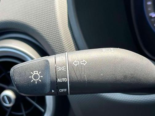 2022 Hyundai KONA SE