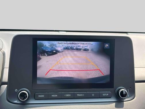 2022 Hyundai KONA SE