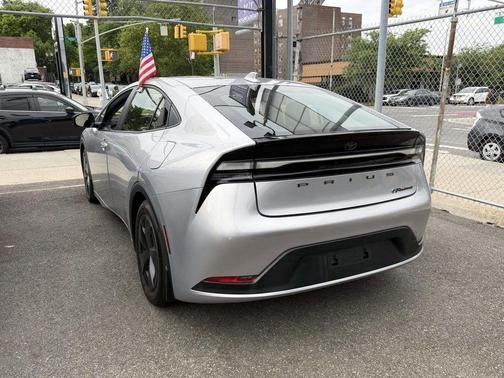 CUTTING EDGE 2023 Toyota Prius Prime SE