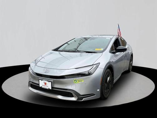 CUTTING EDGE 2023 Toyota Prius Prime SE