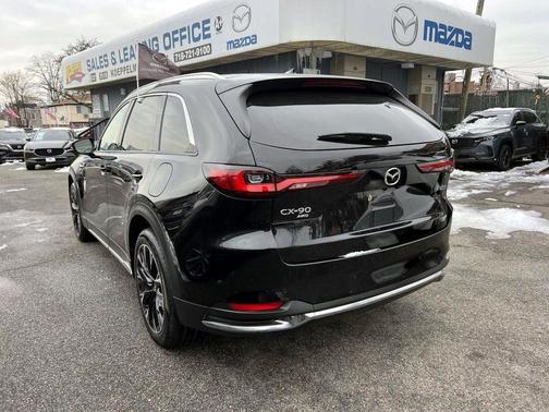 2024 Mazda CX-90 PHEV Premium Plus