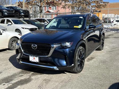 2024 Mazda CX-90 PHEV Premium Plus
