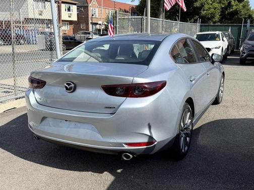 Sonic Silver Metallic 2019 Mazda Mazda3 FWD w/Select Package