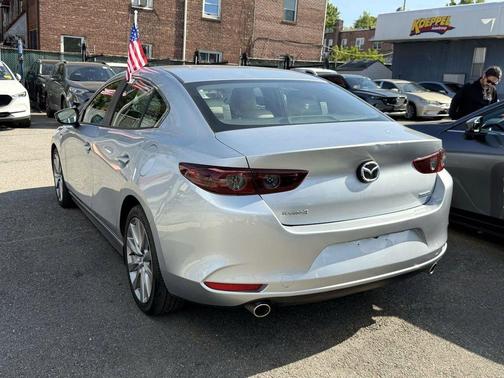 Sonic Silver Metallic 2019 Mazda Mazda3 FWD w/Select Package