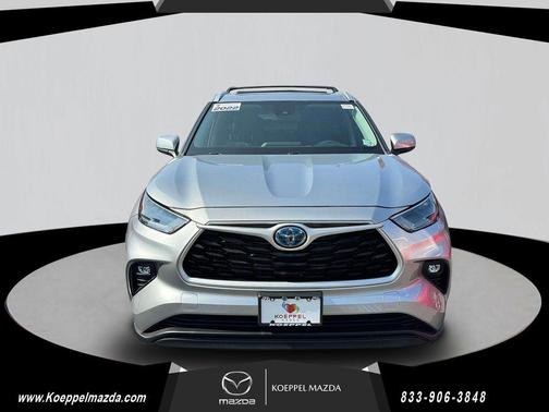 2022 Toyota Highlander Hybrid 