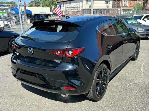 2023 Mazda Mazda3 Premium Plus