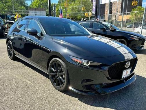 2023 Mazda Mazda3 Premium Plus