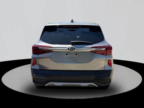 Steel Gray 2021 Kia Seltos LX