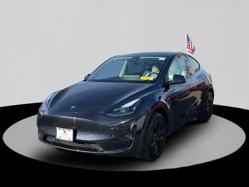 2025 Tesla Model Y Long Range