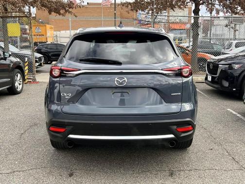 2023 Mazda CX-9 Carbon Edition