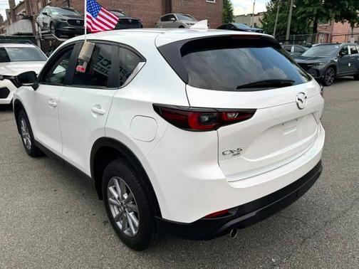 2022 Mazda CX-5 2.5 S Preferred Package