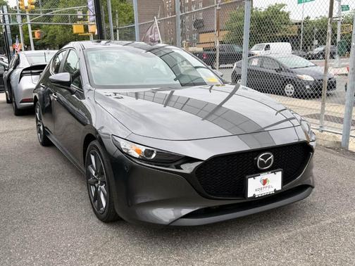 Machine Gray Metallic 2025 Mazda Mazda3 FWD w/Preferred Package