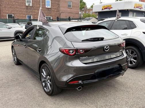Machine Gray Metallic 2025 Mazda Mazda3 FWD w/Preferred Package