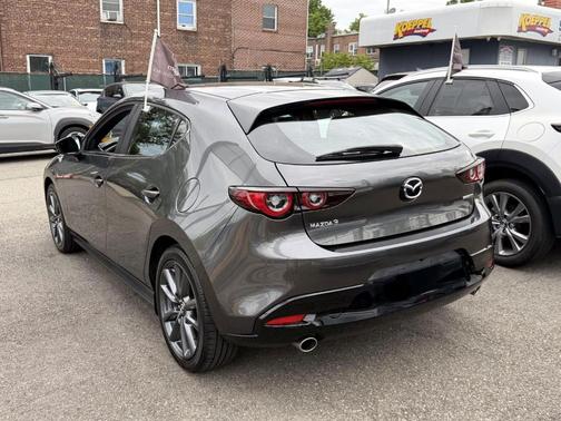 Machine Gray Metallic 2025 Mazda Mazda3 FWD w/Preferred Package