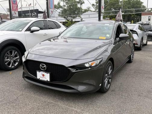Machine Gray Metallic 2025 Mazda Mazda3 FWD w/Preferred Package
