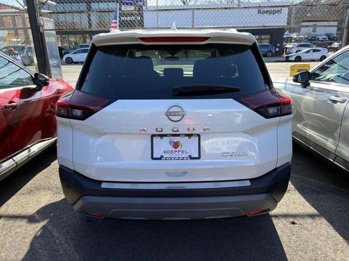 2022 Nissan Rogue SV