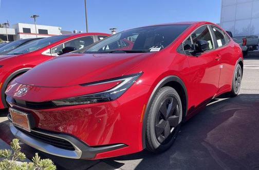 2026 Toyota Prius Plug-In Hybrid SE