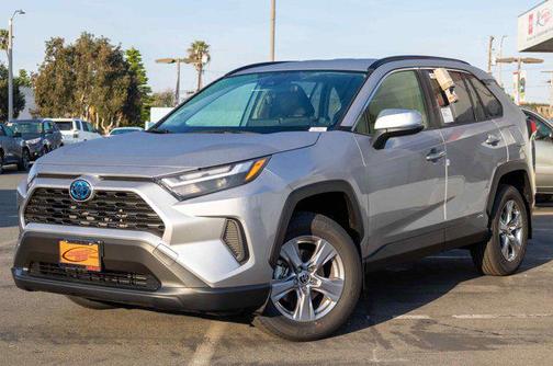 2025 Toyota RAV4 Hybrid LE