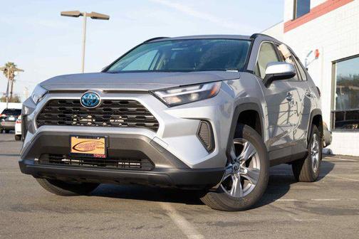 2025 Toyota RAV4 Hybrid LE