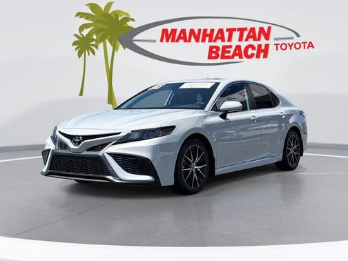 Ice Edge 2023 Toyota Camry SE