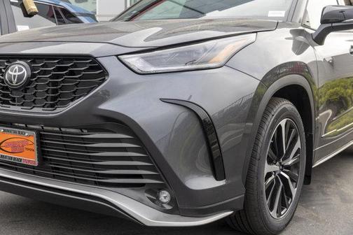 2025 Toyota Highlander XSE