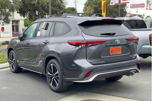 2025 Toyota Highlander XSE