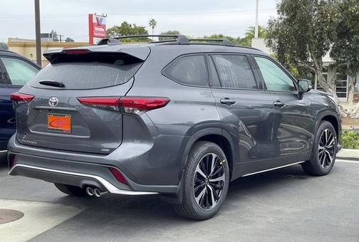 2025 Toyota Highlander XSE