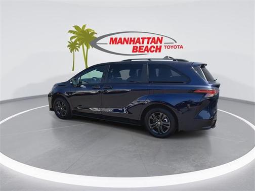 2025 Toyota Sienna XSE 7 Passenger