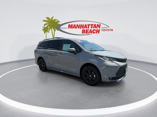 Cement 2025 Toyota Sienna Woodland Edition