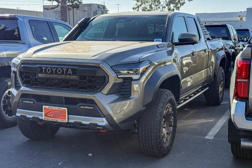 2026 Toyota Tacoma Hybrid TRD Off Road