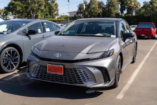 2025 Toyota Camry XSE