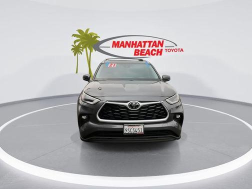 Magnetic Gray Metallic 2021 Toyota Highlander XLE