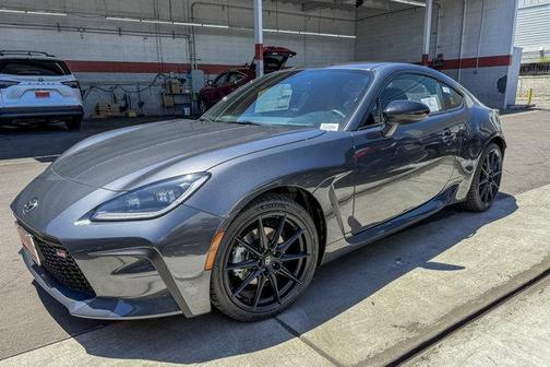 Pavement 2026 Toyota GR86 Premium