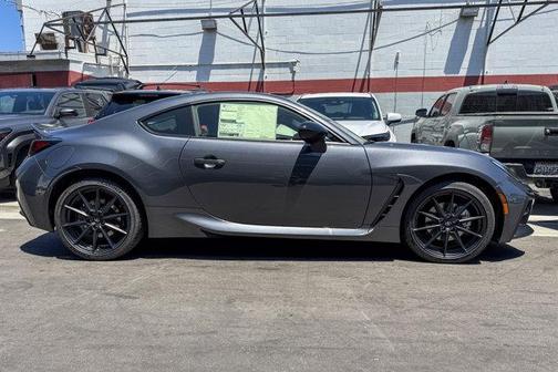 Pavement 2026 Toyota GR86 Premium