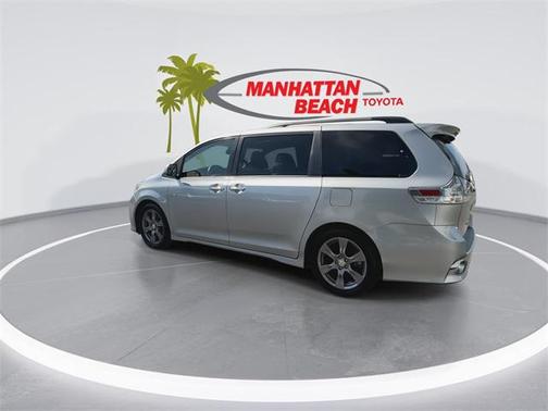 2017 Toyota Sienna SE