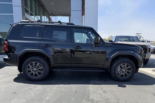 2026 Toyota Land Cruiser Base