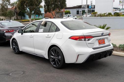 2026 Toyota Corolla Hybrid SE