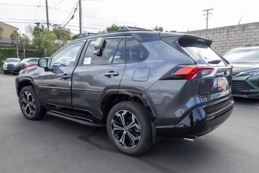 2025 Toyota RAV4 Hybrid SE