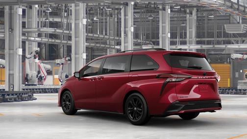 2025 Toyota Sienna XSE 7 Passenger