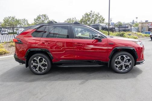 2025 Toyota RAV4 Hybrid SE