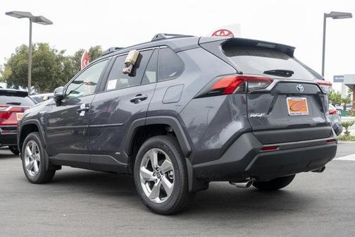 2025 Toyota RAV4 Hybrid XLE Premium